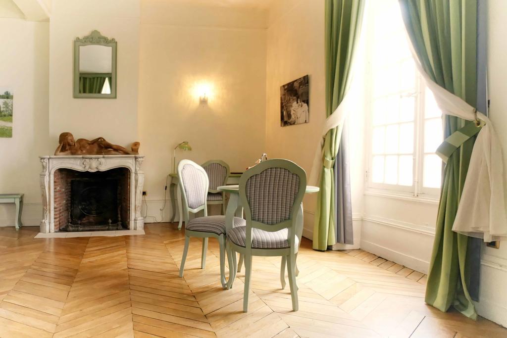 Logis Hotel Le Relais Louis XI Meung-sur-Loire Buitenkant foto