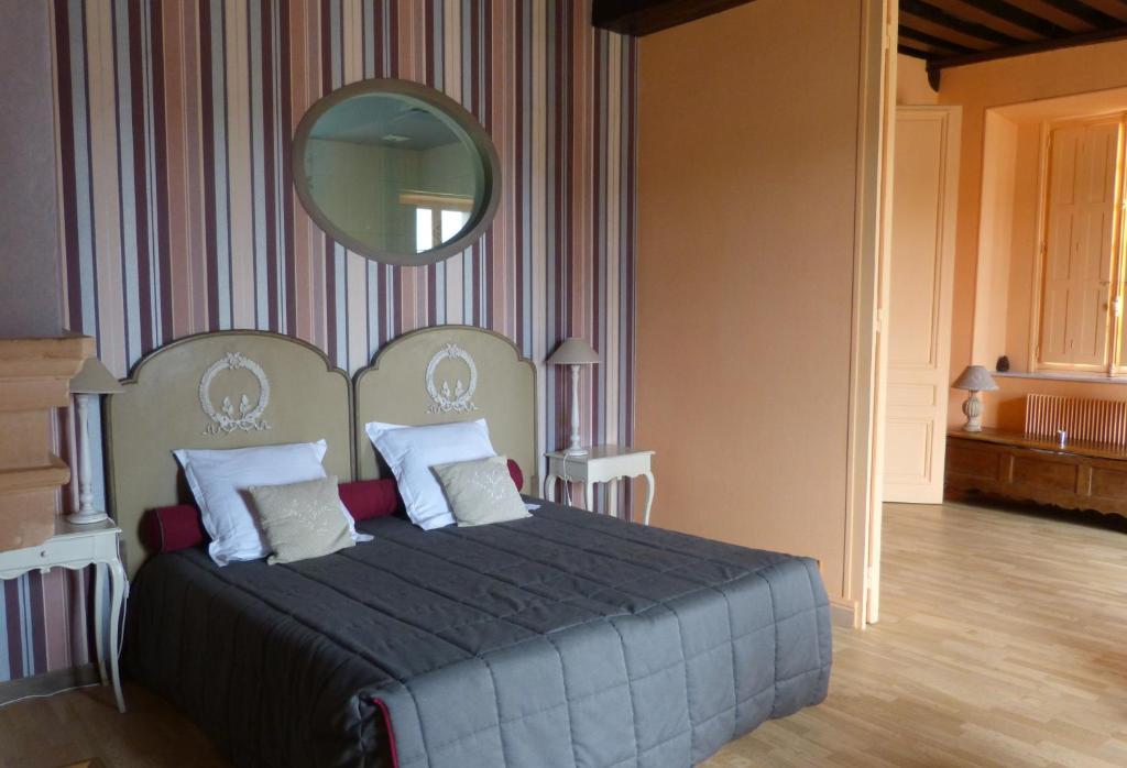 Logis Hotel Le Relais Louis XI Meung-sur-Loire Kamer foto